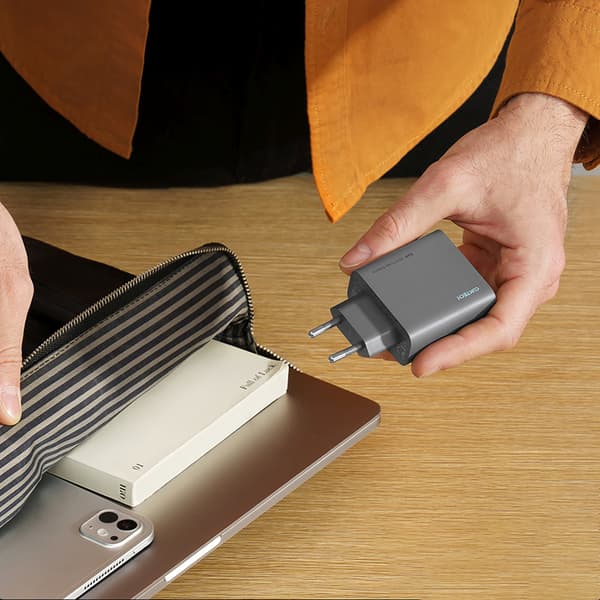 USB-C USB-A GaN 65W seinälaturi - harmaa