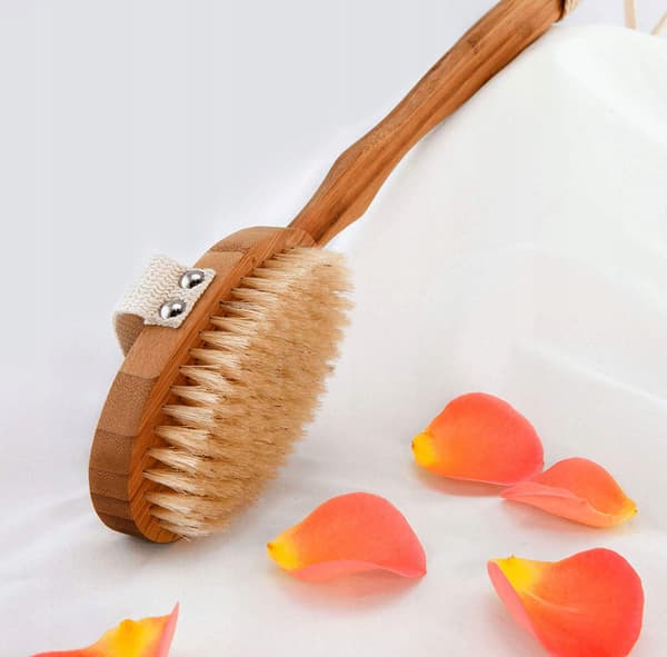 NATURLIG BAMBU + AGAVE KROPPSMASSAGEBORSTE