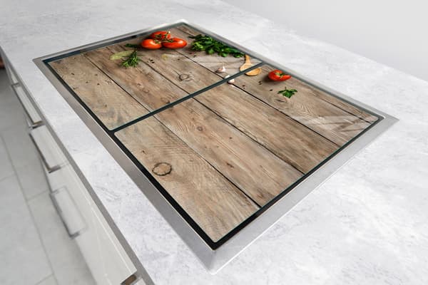 GLASSKYDDSPLÅT FÖR SPIS 85x52 TRÄ