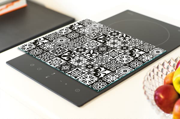 GLAS SKÄRBRÄDA 30x22 MOSAIK