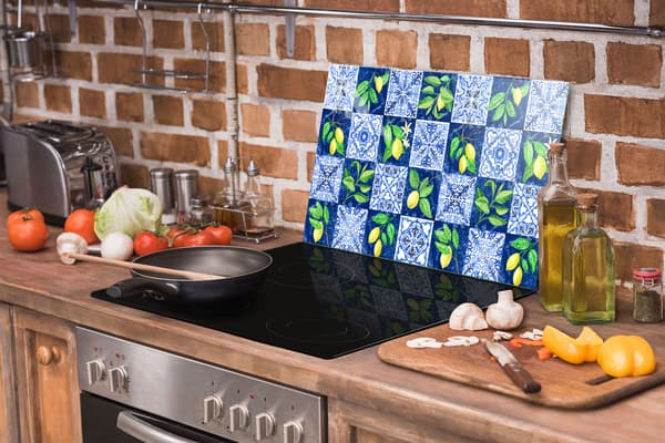 GLAS SKÄRBRÄDA 52x30 MOSAIK