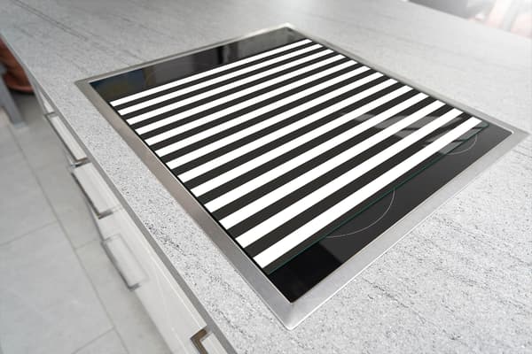 GLASSKÆREBRÆT 52x40 STRIBER