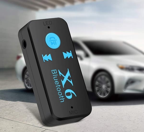 AUX-miniliitäntäinen Bluetooth-audiovastaanotinsovitin