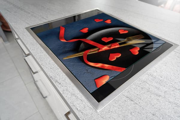 GLAS SKÄRBRÄDA 52x40 HJÄRTA