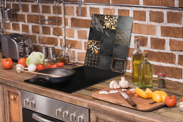 GLAS SKÄRBRÄDA 45x52 MOSAIK