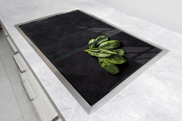 GLASBESKYTTELSESPLADE TIL KOMFUR 75x52 BASIL