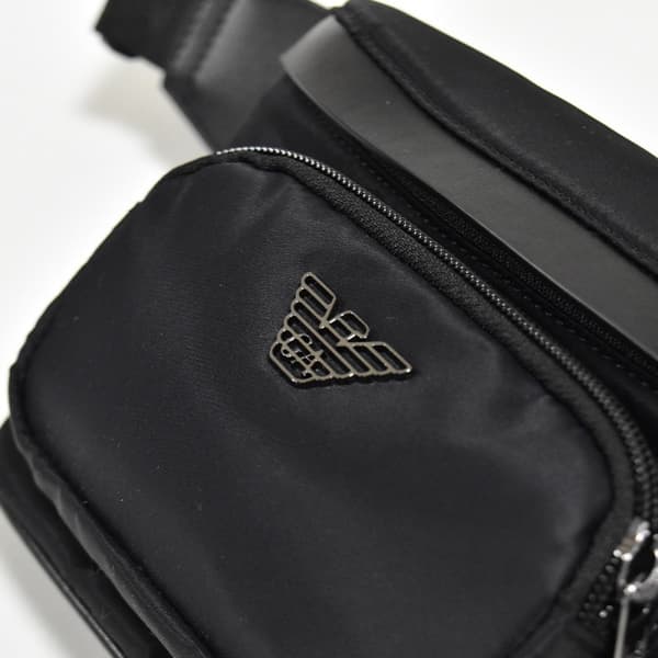 EMPORIO ARMANI imponerende herrebæltetaske SORT