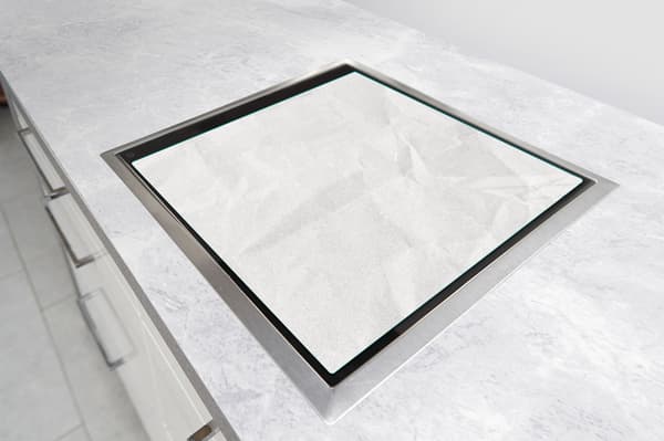 GLASSKYDDSPLÅT FÖR SPIS 50x52 VIT