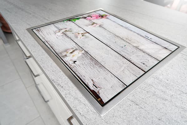 SKÄRBRÄDA I GLAS 52x30 TRÄ