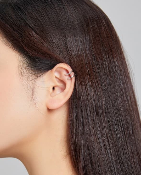 Pendiente clásico de doble oreja en plata 925