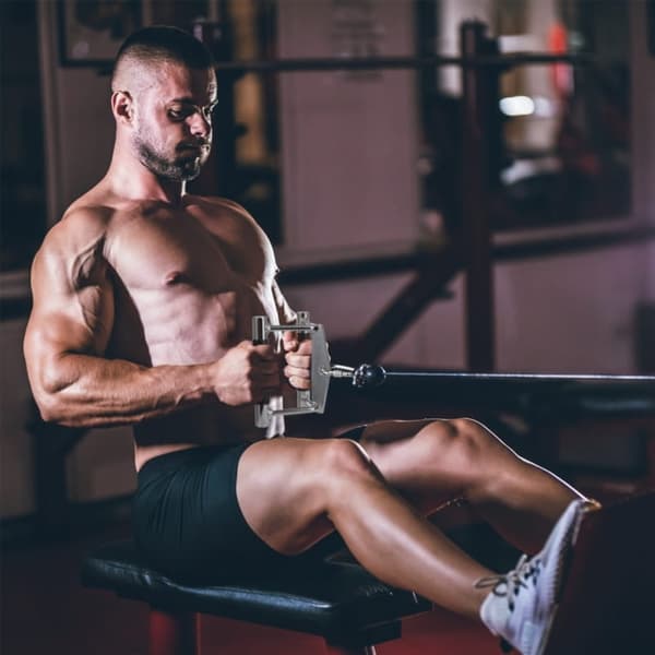 Dobbelt trekantet håndtag til multigym-talje - stål