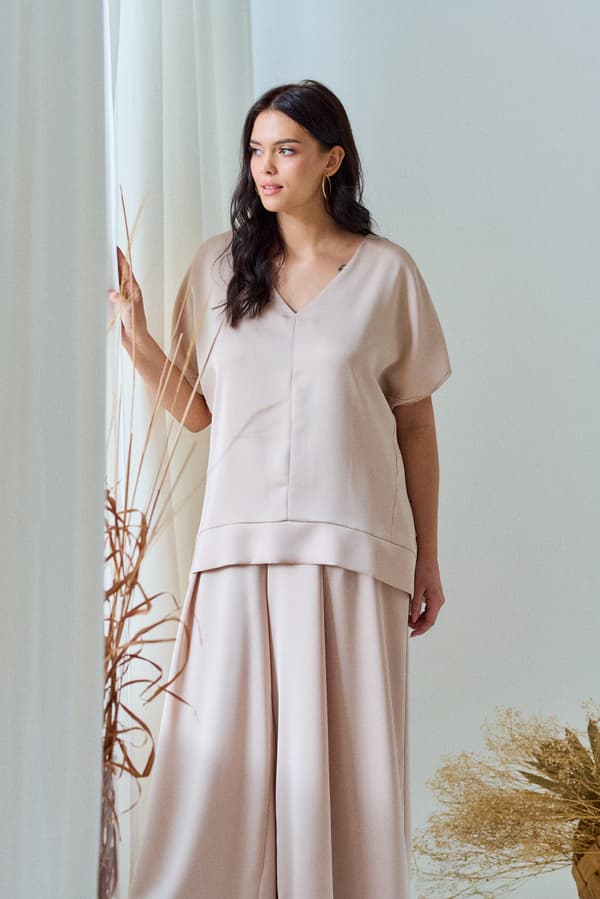 Plus Size Damebluse i Cigar-størrelse Lys Beige Universal