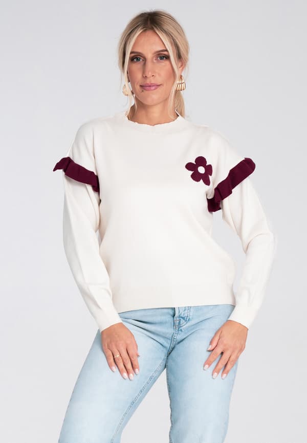 Bluse med flæser og blomster - hvid ecru bluse størrelse M