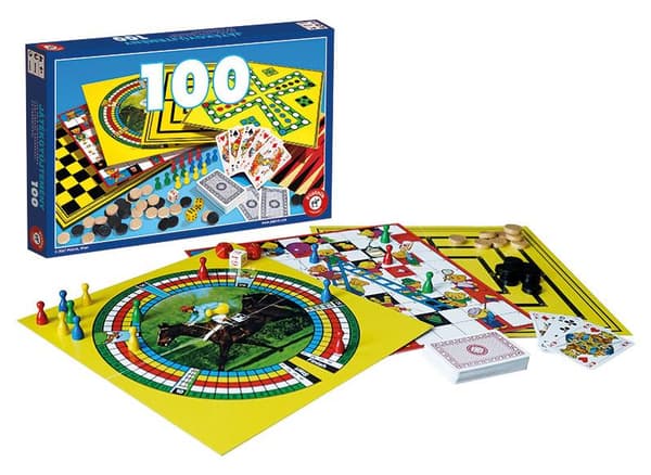 Set med 100 PIATNIK-spel