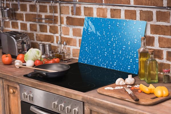 GLAS SKÆREBRÆT 52x30 DROPS