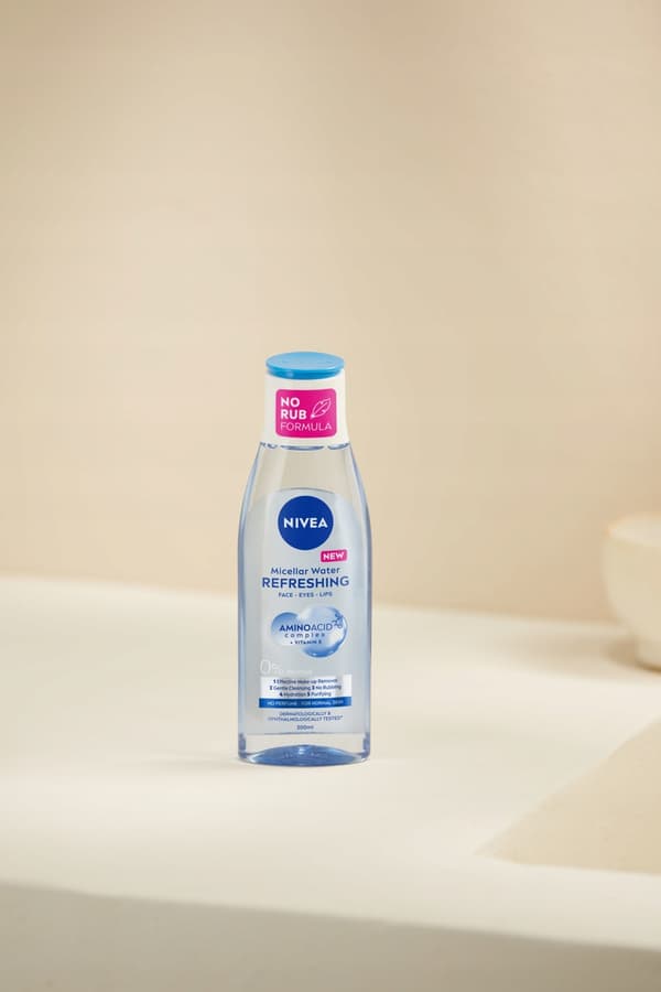 Nivea Refreshing Misellivesi normaalille ja sekaiholle 200 ml