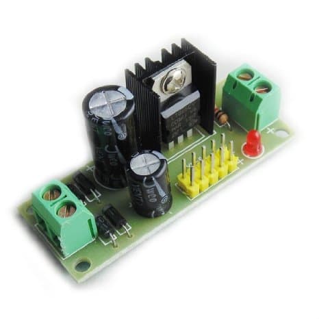 5 V:N VIRTALÄHDEMODUULI LM7805