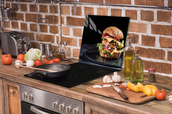 GLAS SKÆREBRÆT 52x40 HAMBURGER