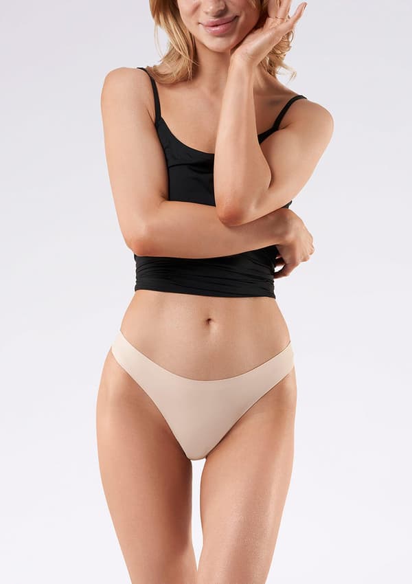 Sömlösa stringtrosor naturfärgade STRINGTROSOR beige S