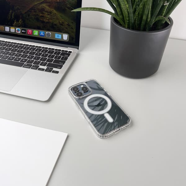 iPhone 17 Pro MagSafe Ultra Clear -kotelo - läpinäkyvä