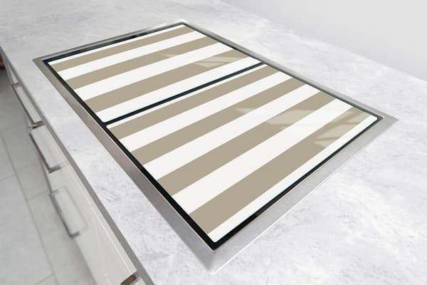 GLASSKYDDSPLÅT FÖR SPIS 70x52 LISTOR