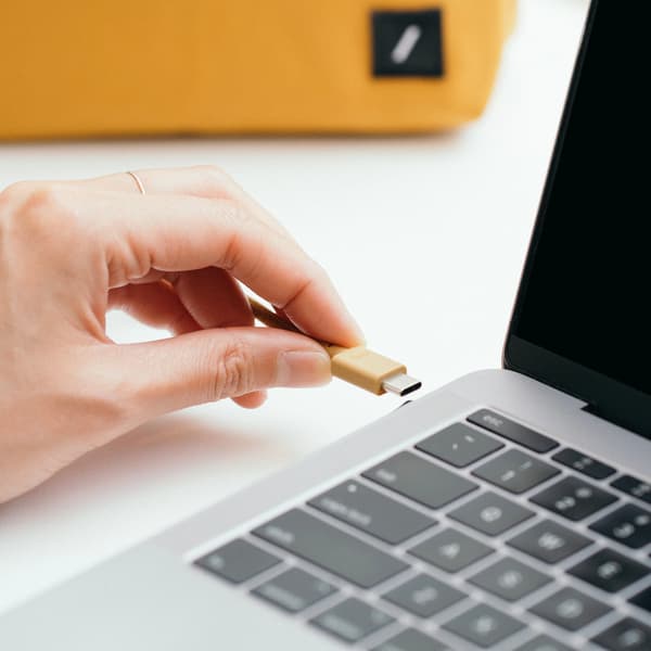 Native Union Belt Cable - USB-C - USB-C -kaapeli, 1,2 m (kraft)