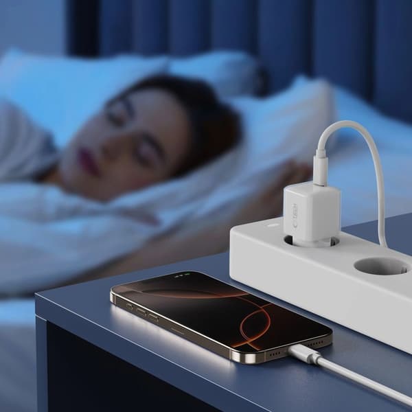 Väggaddare NCM25 USB-C PD 25W - vit