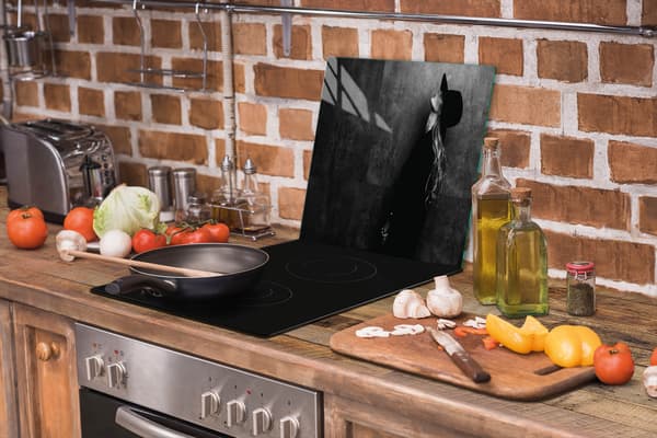GLAS SKÆREBRÆT 52x40 KVINDE
