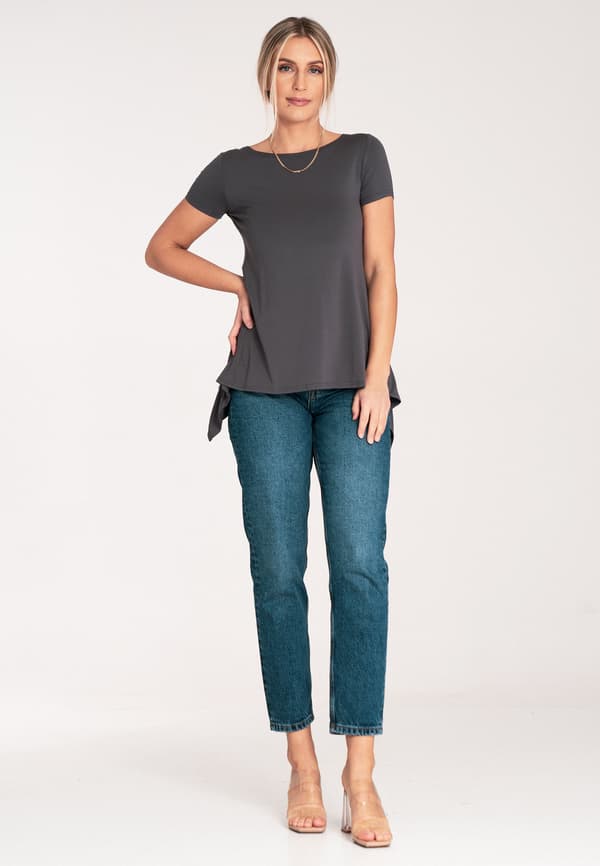 Elegant asymmetrisk bluse med volanger størrelse S mørkgrå