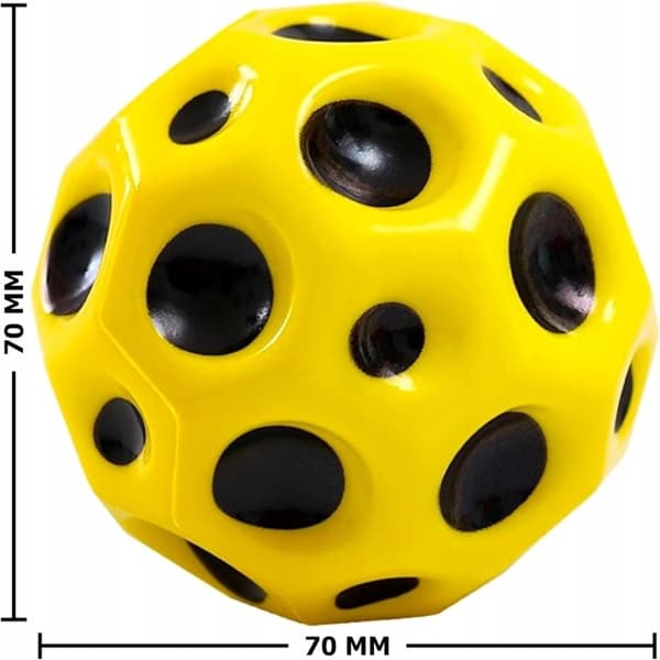 POMPPIPALLO METEOR KELTAINEN ulkoilmassa