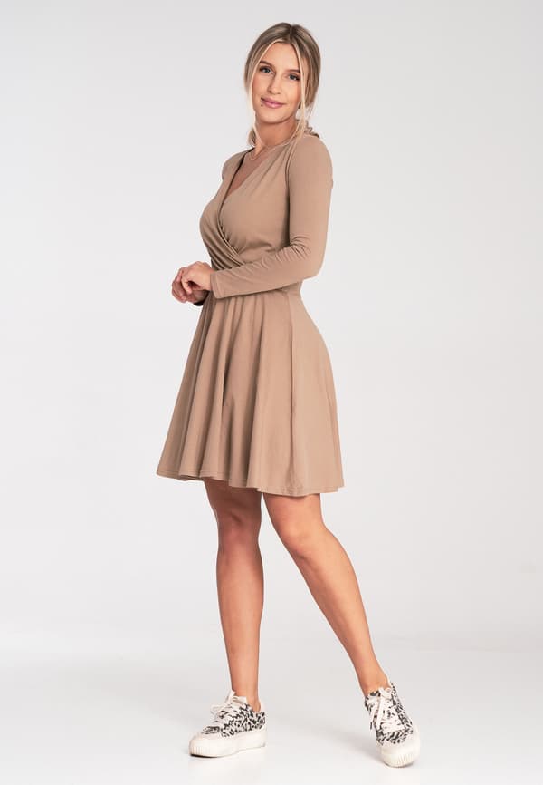 Omlottklänning utsvängd beige storlek L M1050