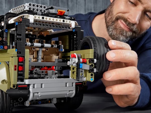 LEGO Technic 42110 Land Rover Defender, 2573 dele
