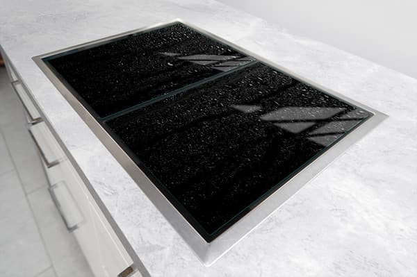 GLASBESKYTTELSESPLADE TIL KØKKEN 2x35x52 SORT