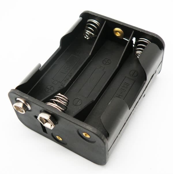 Batteriholder til 6 AA-batterier med 6F22-stik