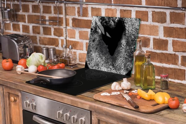 GLAS SKÄRBRÄDA 52x40 HJÄRTA