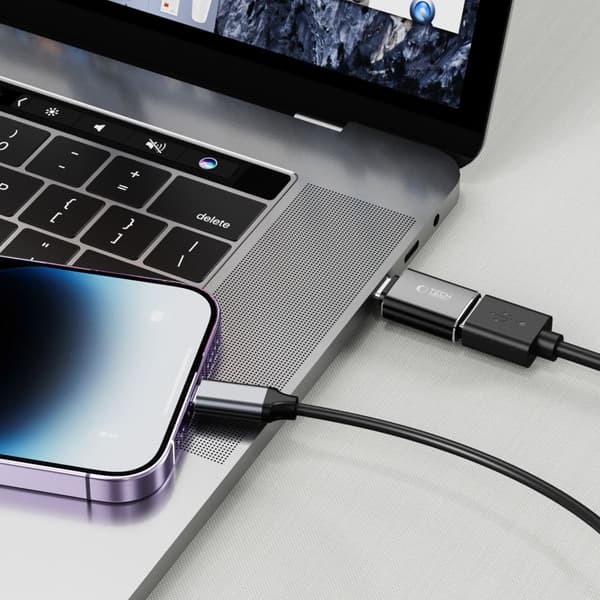 USB-C (uros) - USB-A (naaras) OTG-sovitin - musta