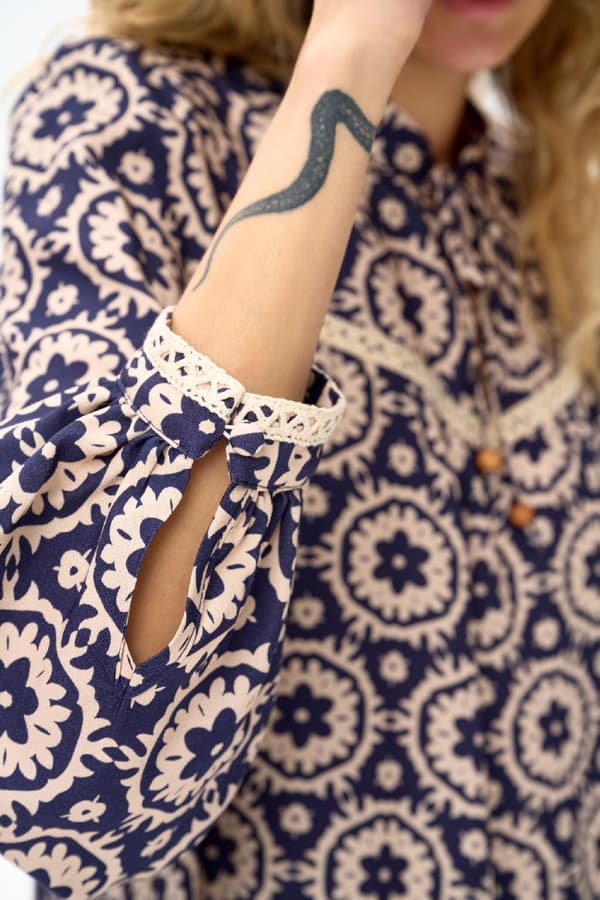 Tiffani Mörkblå Damblus 36/38