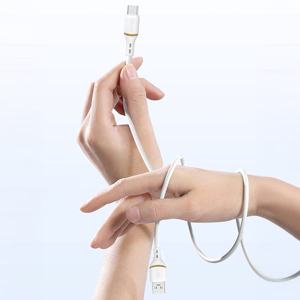 USB-A - iPhone Lightning-kabel med silikonfläta 30W 1m - vit