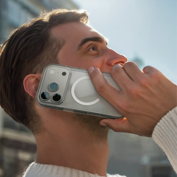 iPhone 17 Pro Max Titan Pro MagSafe-etui - Gennemsigtig