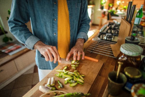 FISKARS FUNCTIONAL FORM Kockkniv för kött och grönsaker, liten, 12 cm