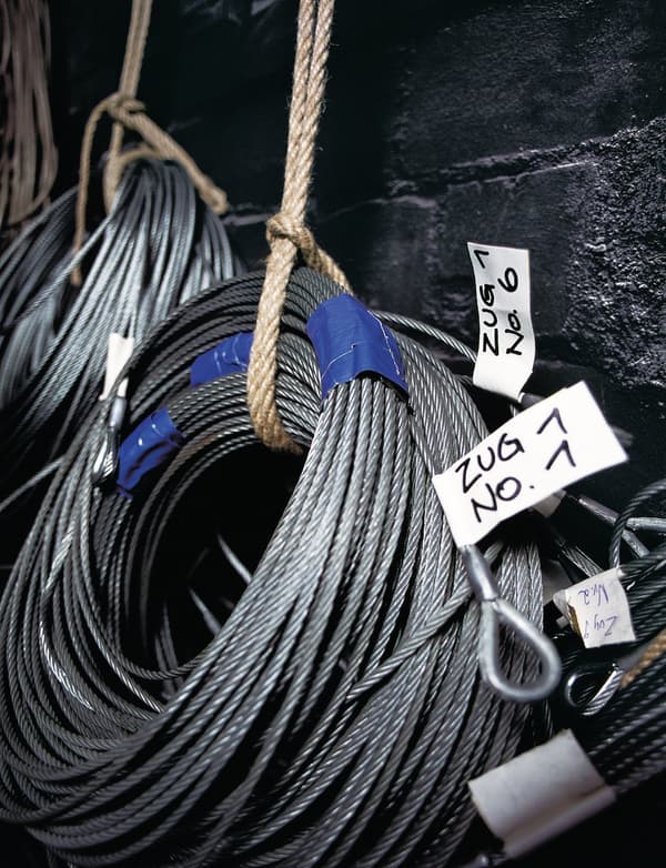 tesa Gaffer reparationstejp 25 m x 50 mm blå