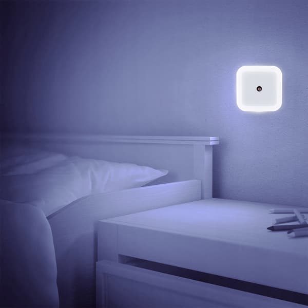 1W VERGIONIC LED natlampe med skumringssensor til kontakt