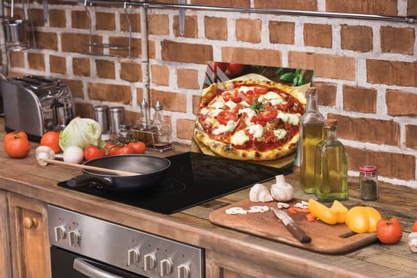 SKÄRBRÄDA I GLAS 30x22 PIZZA