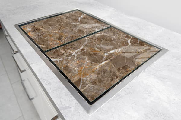 GLASSKYDDSPLÅT FÖR SPIS 70x52 MARMOR