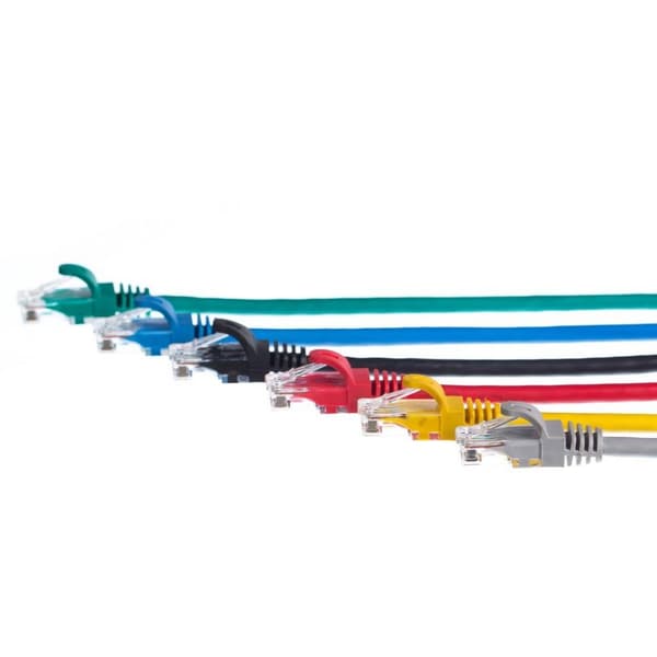 Patchkabel RJ45, Netrack støbt dæksel, kat. 5e UTP, 0,5m rød