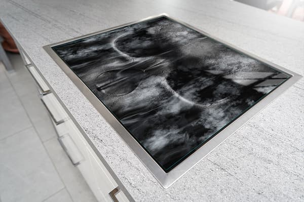GLASBESKYTTELSESPLADE TIL KOMFUR 70x52 SKULL