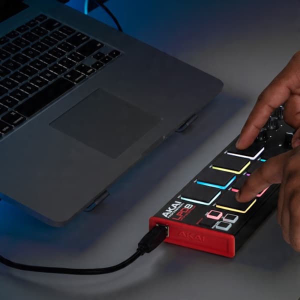 AKAI LPD 8 MKII - Mini USB/MIDI-controller