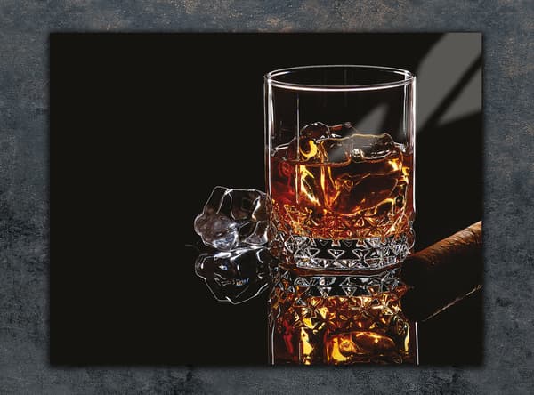 SKÄRBRÄDA I GLAS 40x30 WHISKY