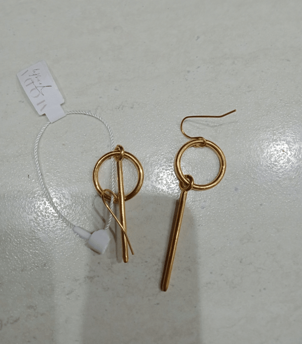 PENDIENTES GEOMÉTRICOS DE ORO Acero inoxidable