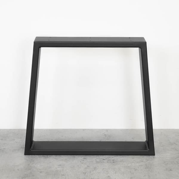 Puolisuunnikasjalka 40x45 MUSTA